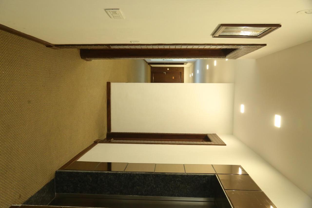 Inter Urban Hotel Rohtak Zewnętrze zdjęcie